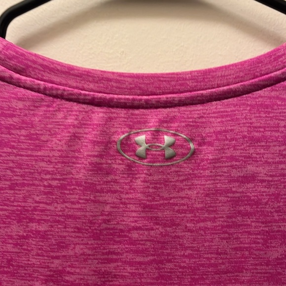 Under Armour Women's Pink T-Shirt size Large - Picture 3 of 9
